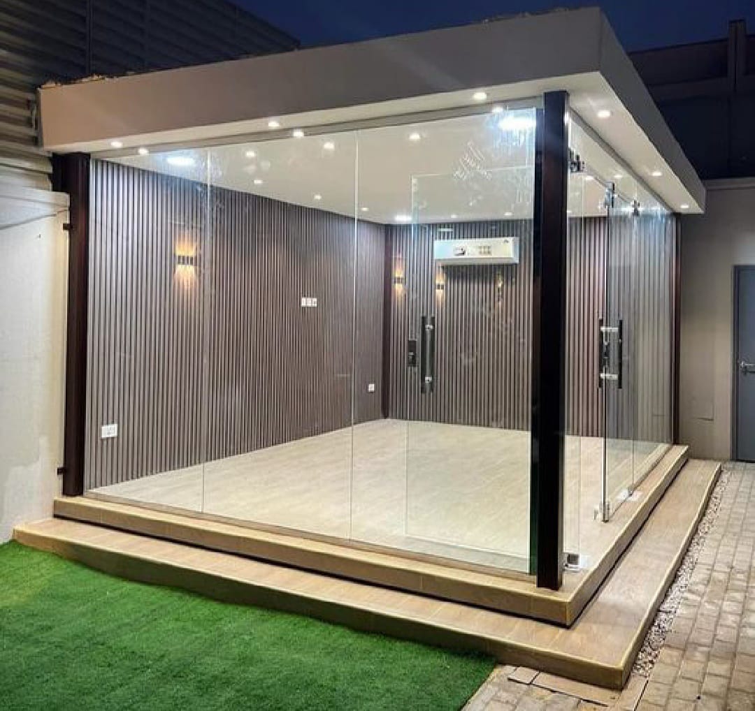 مجالس زجاجية في مسقط