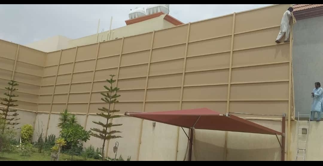 سواتر في مسقط