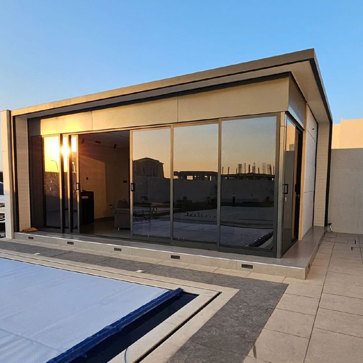 مجالس زجاجية في مسقط