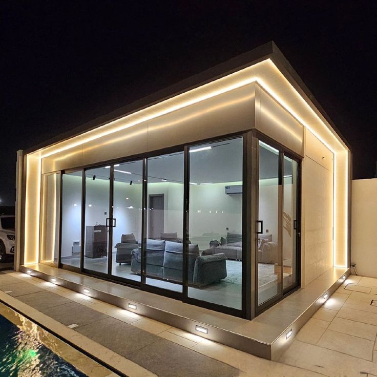 مجالس زجاجية في مسقط